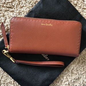 Vera Bradley RFID Mallory Accordion Wristlet